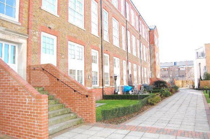 			New Instruction, 2 Bedroom, 1 bath, 1 reception Apartment			 Enfield Road, HAGGERSTON/HOXTON